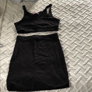 Two piece skirt set